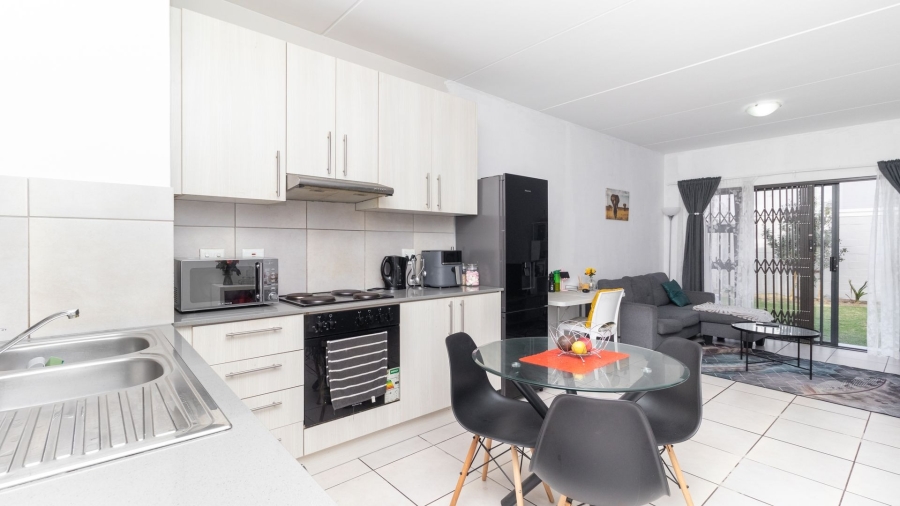 2 Bedroom Property for Sale in Parklands Western Cape